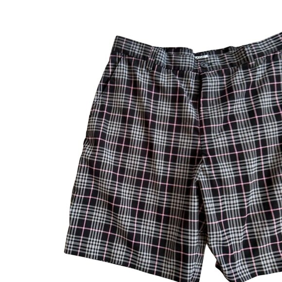 IZOD Men's Performance Black Pink Plaid Shorts Size 36 - Picture 6 of 8